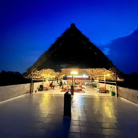 Woodpacker Hostel Auroville Pondicherry Bagian luar foto