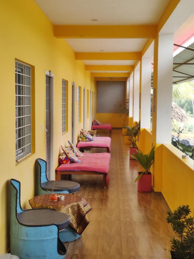 Woodpacker Hostel Auroville Pondicherry Bagian luar foto