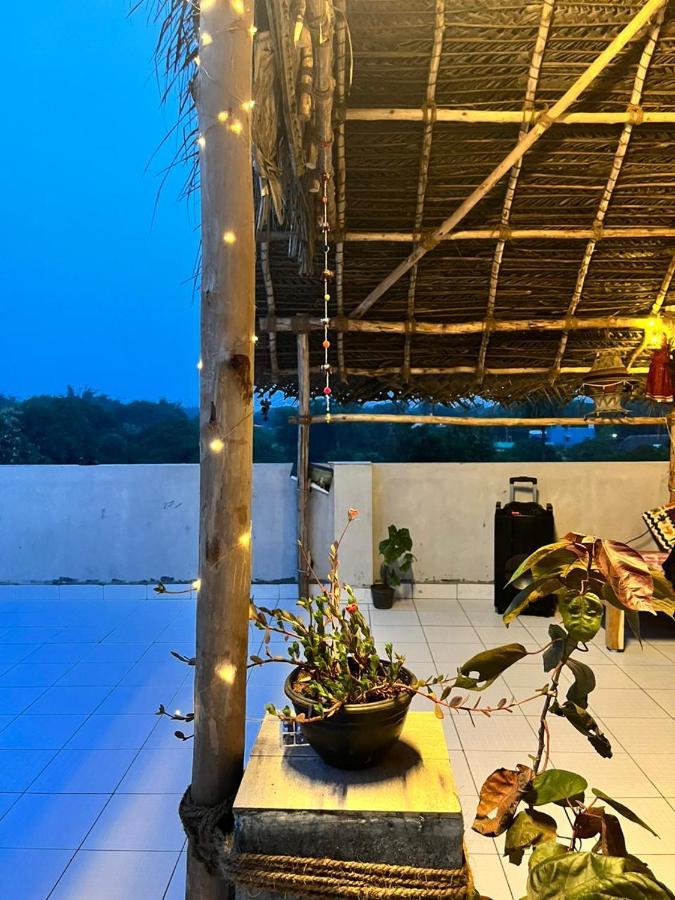 Woodpacker Hostel Auroville Pondicherry Bagian luar foto